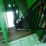 Oyo 93875 Tifar House Near Lapangan Raja-Raja